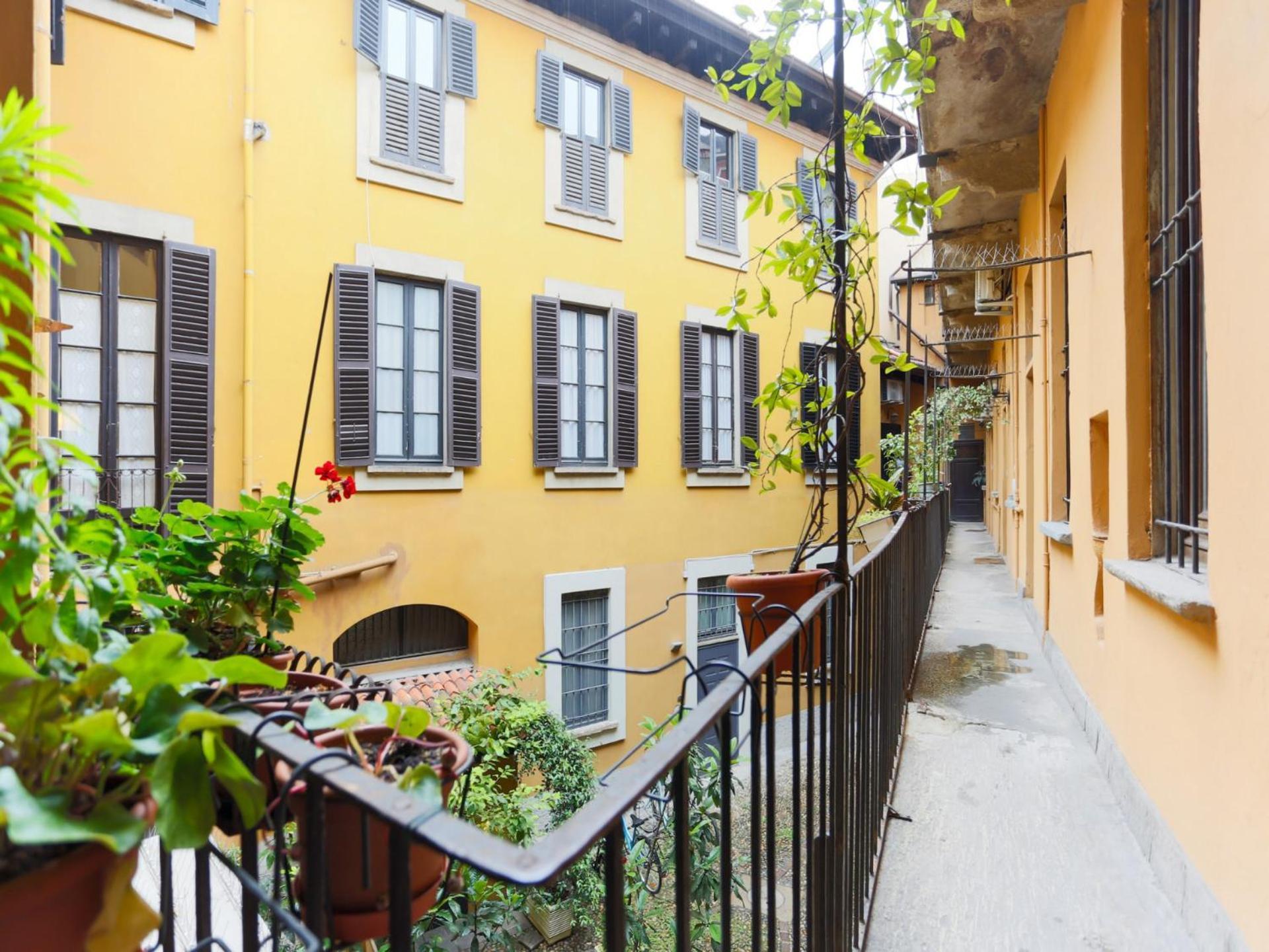 Apartment The Rent - Characteristic In Crocetta Area *