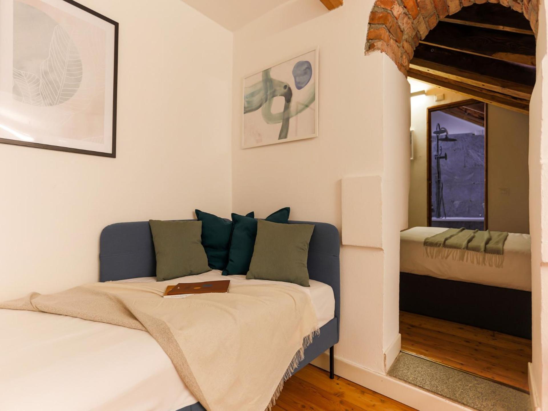 The Rent - Characteristic In Crocetta Area Apartment *