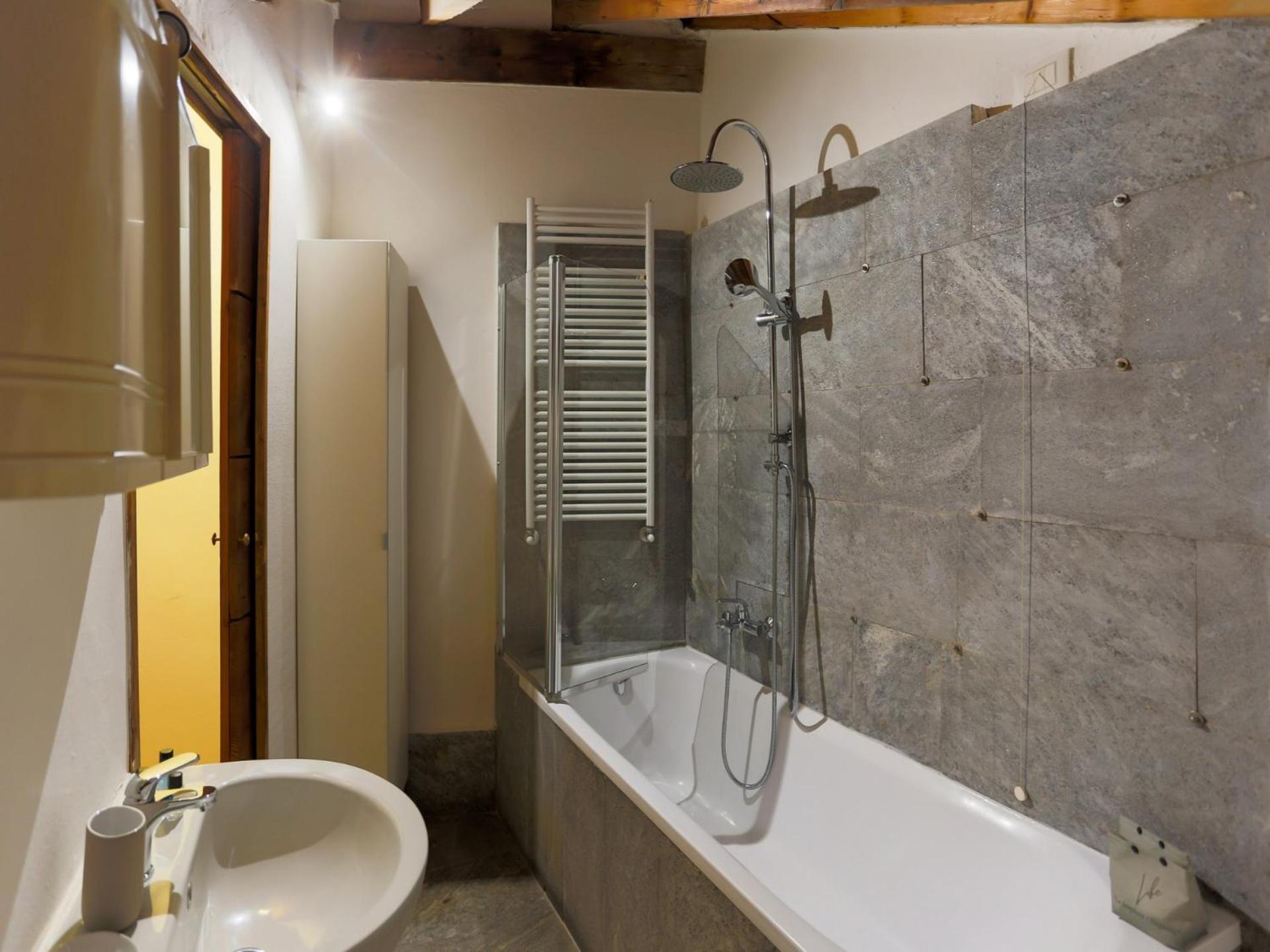 The Rent - Characteristic In Crocetta Area Apartment Milan